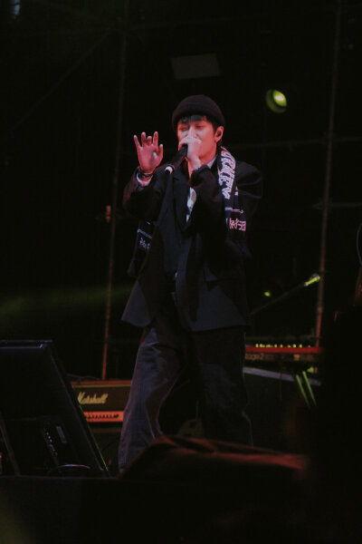 tt谢锐韬资料,才华横溢的青年才俊,引领时代潮流的先锋 第3张 tt谢锐韬资料,才华横溢的青年才俊,引领时代潮流的先锋 第3张