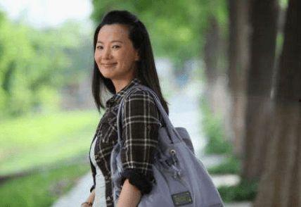 咏梅早期生活照 第1张 咏梅早期生活照 第1张